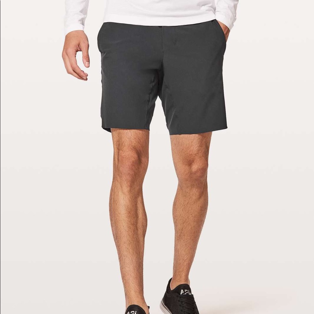 Lululemon In Mind Short 9” - Navy Blue